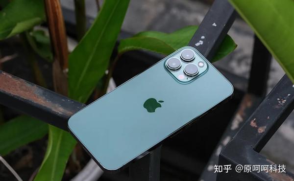 智慧旗舰之选!苹果iPhone 14 Pro大盘点:4大不同之处,颜值真的高 - 知乎