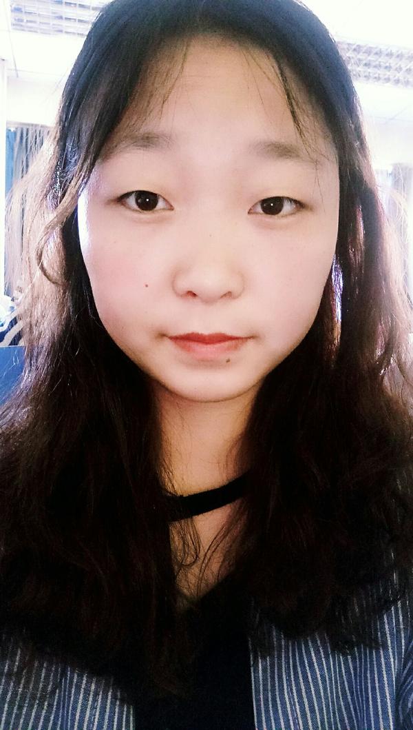 你身边有那些圆脸 单眼皮 塌鼻子的女孩长得很好看?