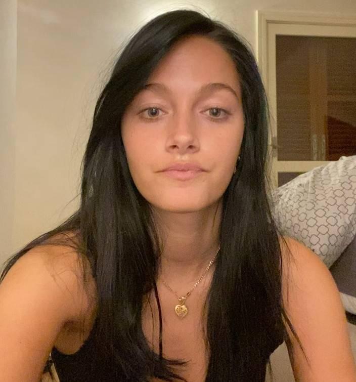 迪巴拉女友:我曾有咳嗽和头疼等症状,现在情况已缓解