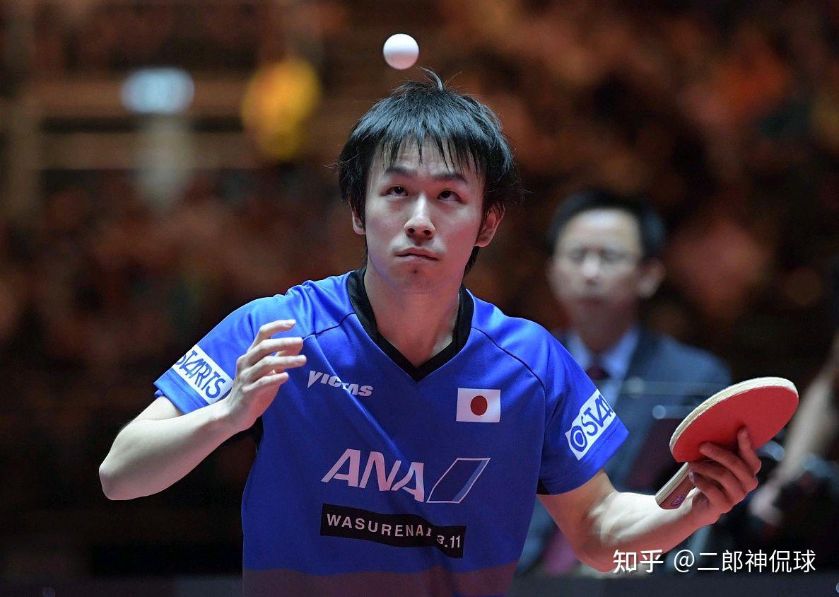 丹羽孝希在这方面就要明智很多,自从水谷隼退出之后,他就是年龄最大的