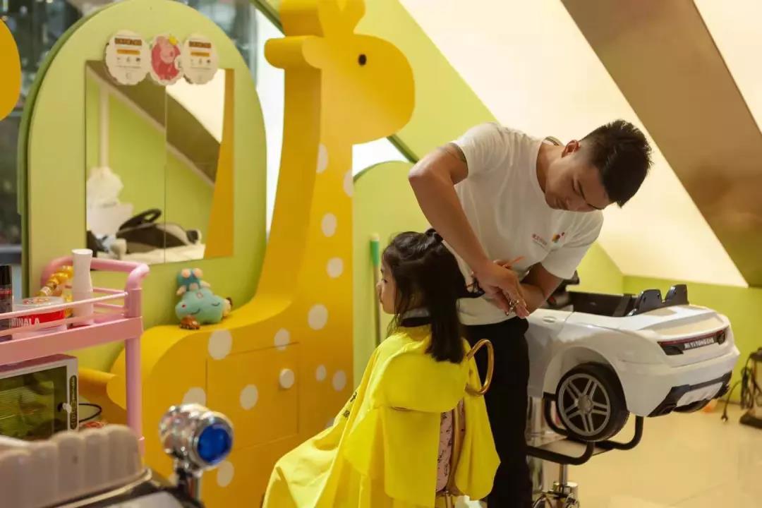 孩子的理发师,魔发咔咔儿童理发,不一样的生活体验