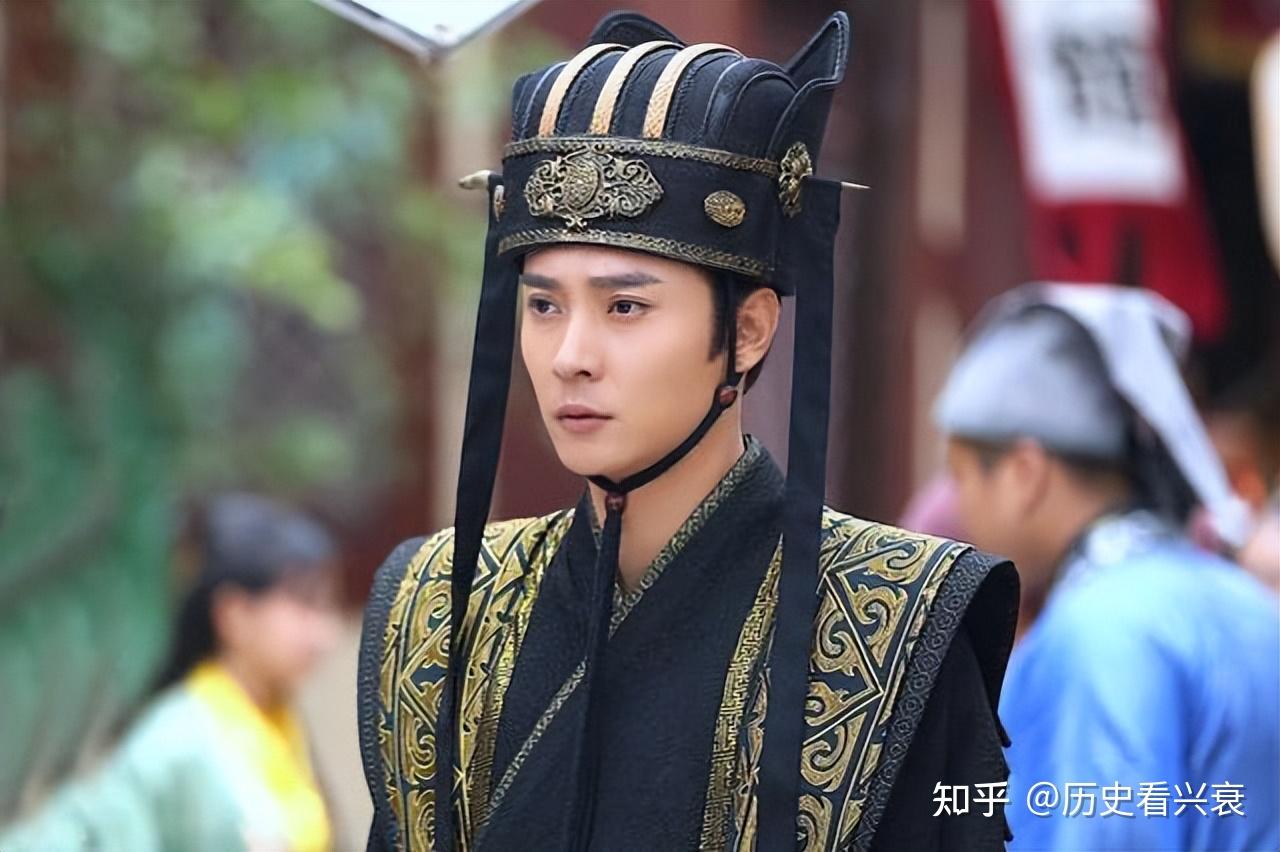 她是汉武帝的第二位皇后一生压抑过风光过最后却以自杀谢幕