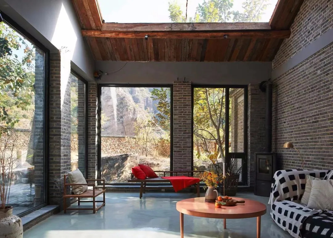 山里逸居丨京北小桂林里的隐逸山居明代长城旁山脚下水库边