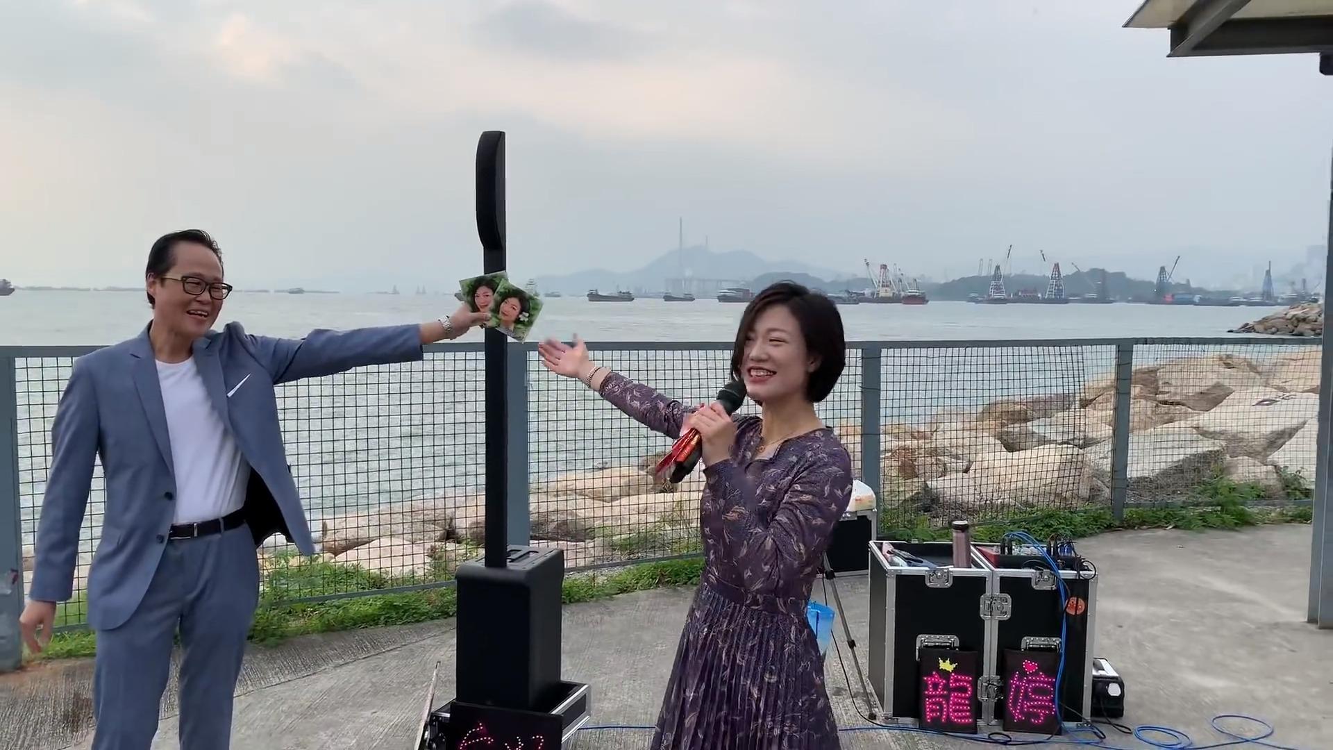 星光大道总冠军龙婷现场演唱刘欢弯弯的月亮
