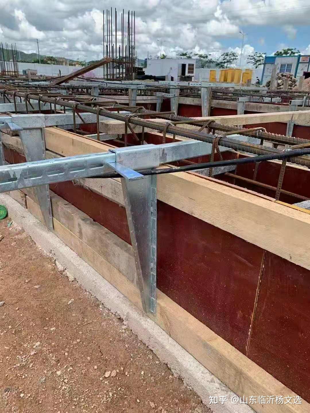 梁夹具的施工间距应该怎么设置 - 知乎