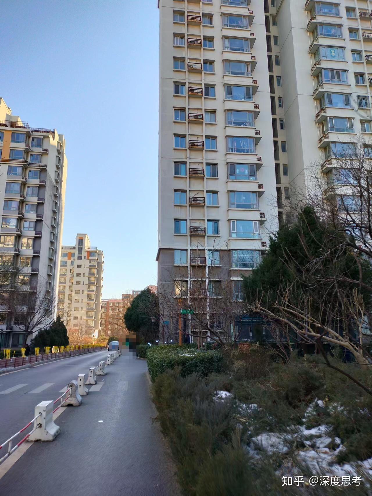 这个板块的小区比较热门有:逸城东苑,八家嘉园,清风华景园,中铁置业翰