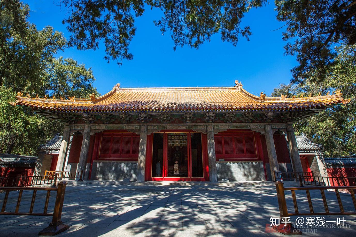 山东孔府大门对联有两个“错字”,后人想象力丰富,纪晓岚背黑锅 - 知乎