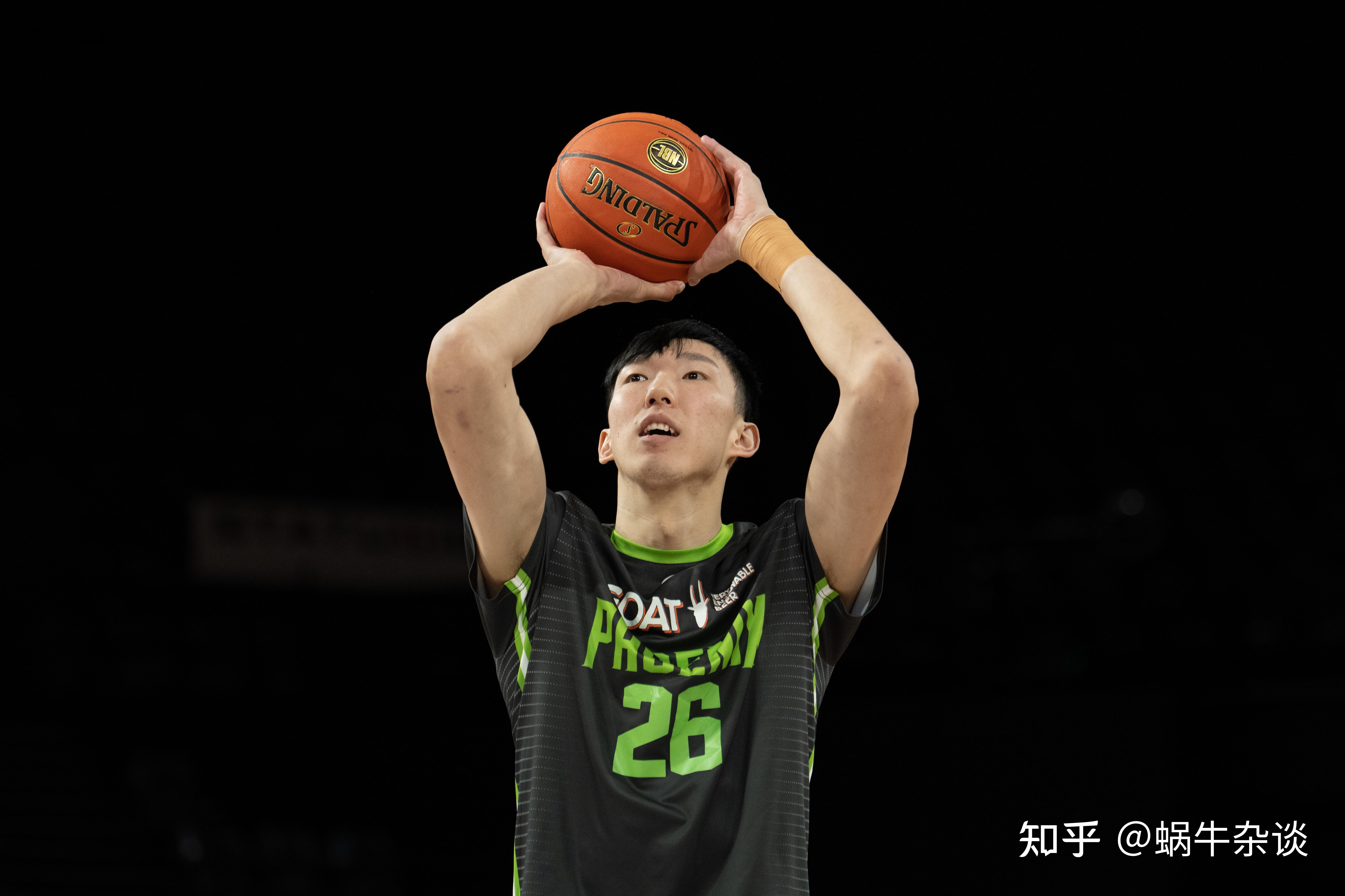 辽宁培养的球员,却成了广东队的救星,娶大六岁的漂亮空姐为妻 - 知乎