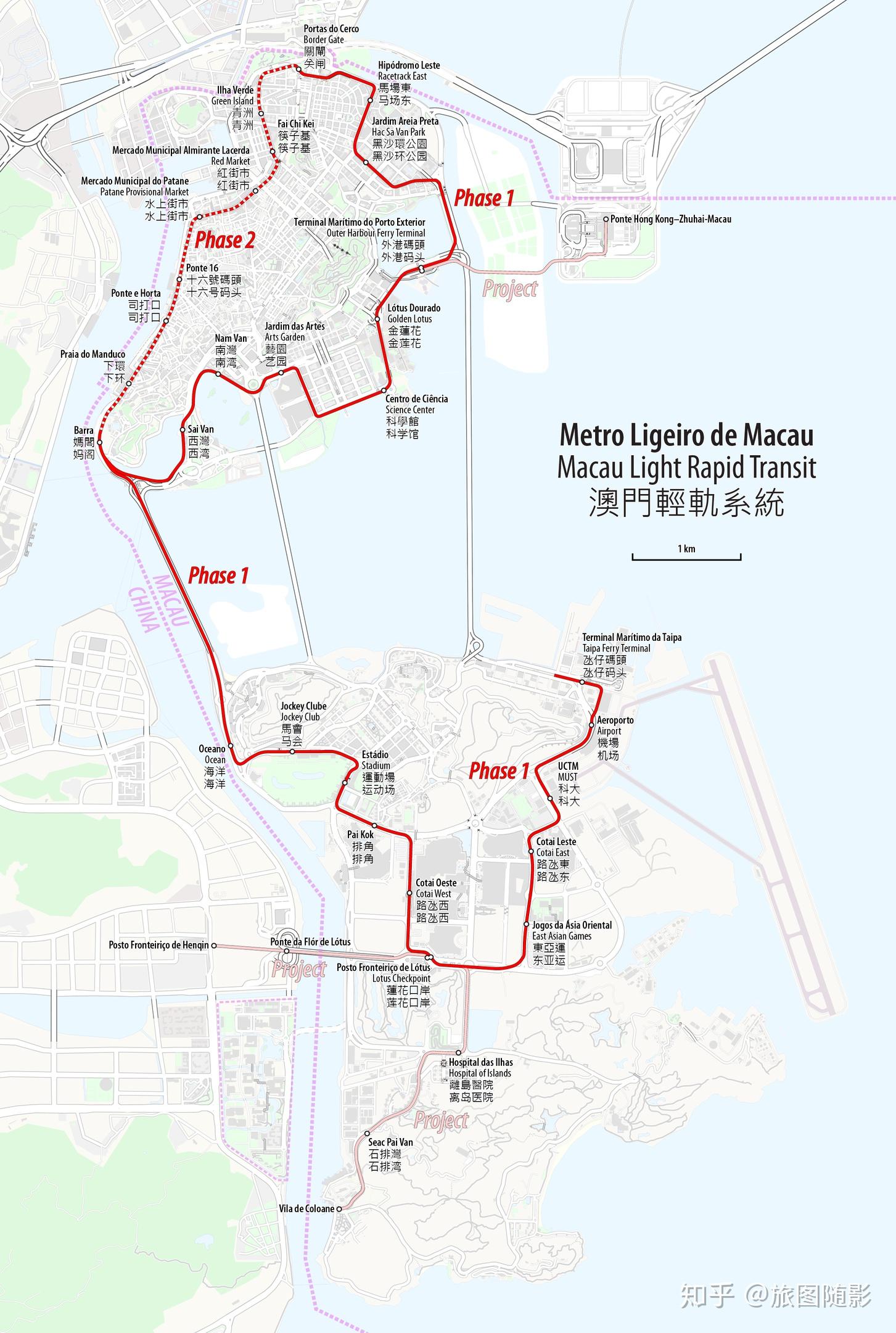 北与广东省珠海市拱北相接,西与珠海市的湾仔和横琴相望,东与香港