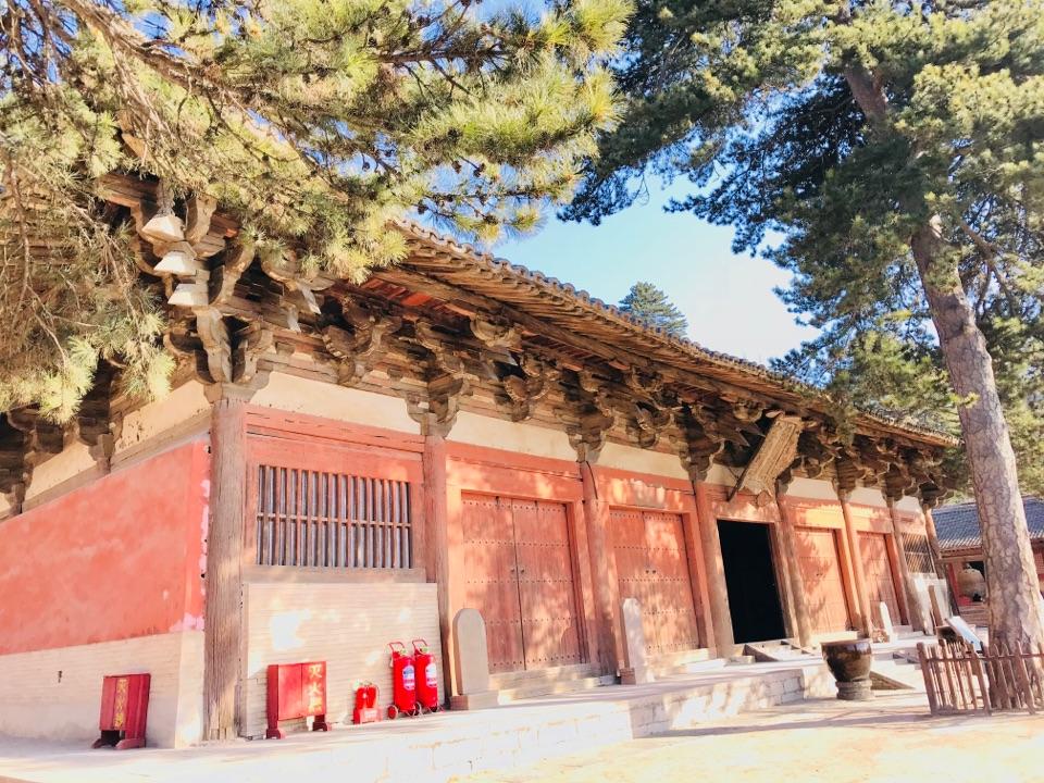 山西省 古代建筑方面 五台县 佛光寺(唐857) 让梁思成先生感动的建筑