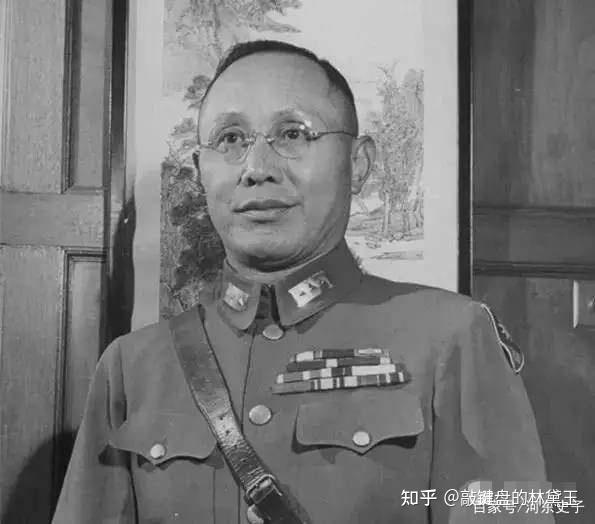 抗战胜利了,在受降仪式上,何应钦为何弯腰接过受降书? - 知乎