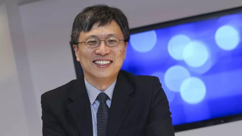 美国科技巨头公司中离职的最高职位华人高管,他也是微软前ceo鲍尔默