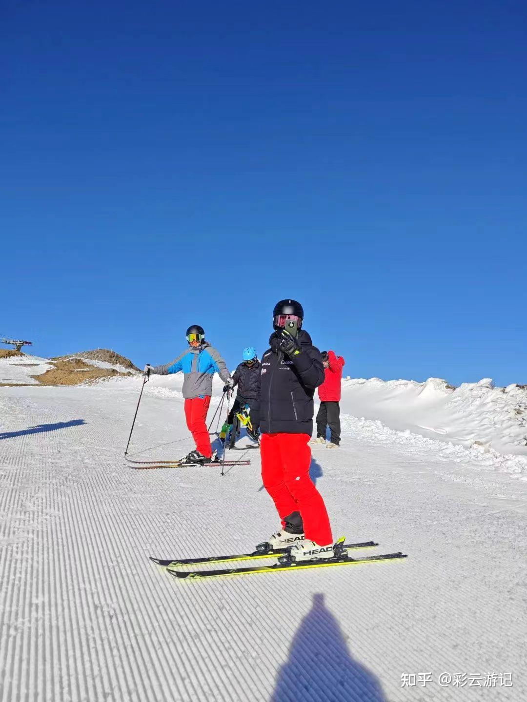 会泽大海草山滑雪场:雪国仙境,云南首条高级道开放!