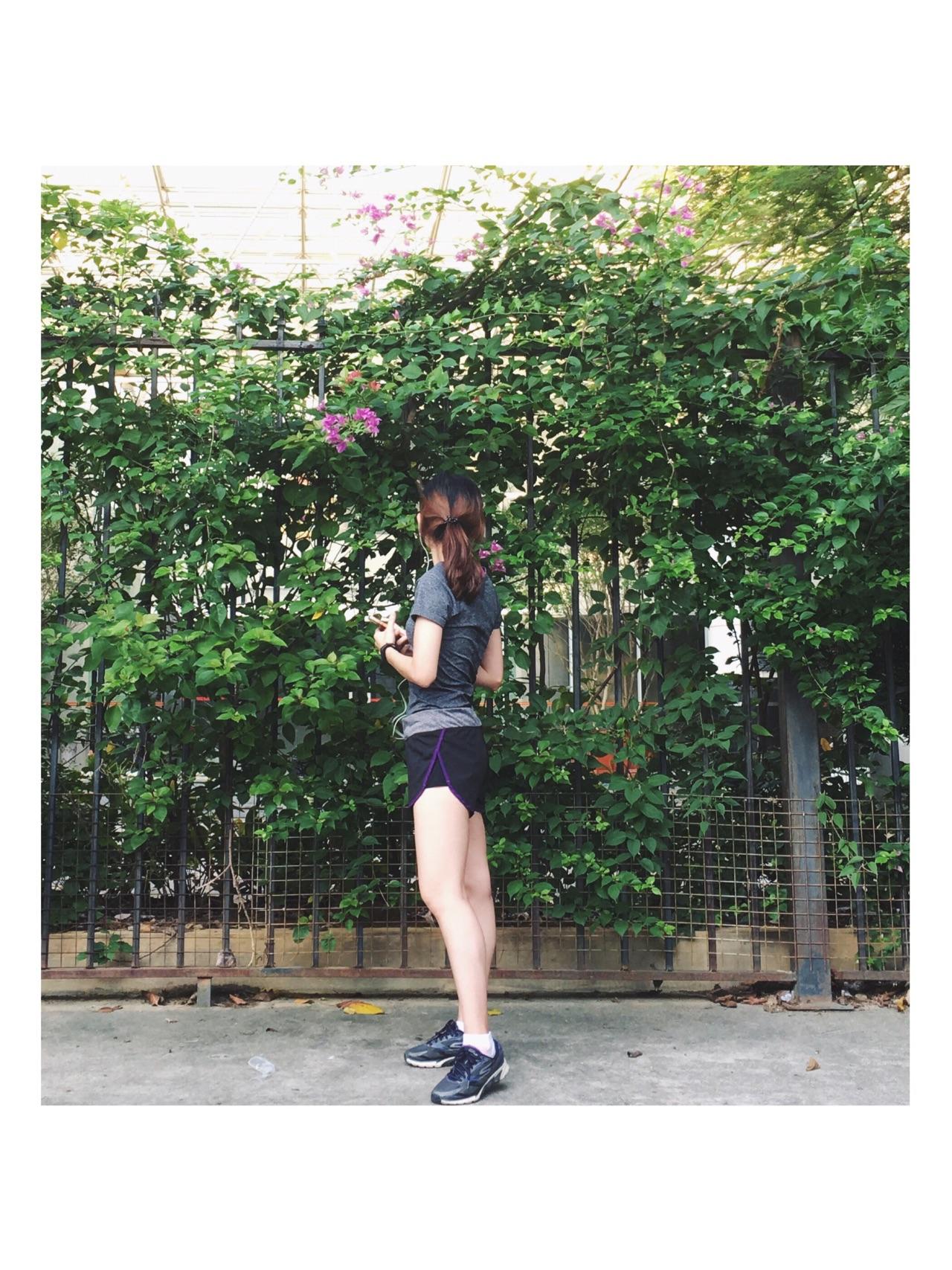 那些早上起来做饭、跑步、冲澡后去上班的人都