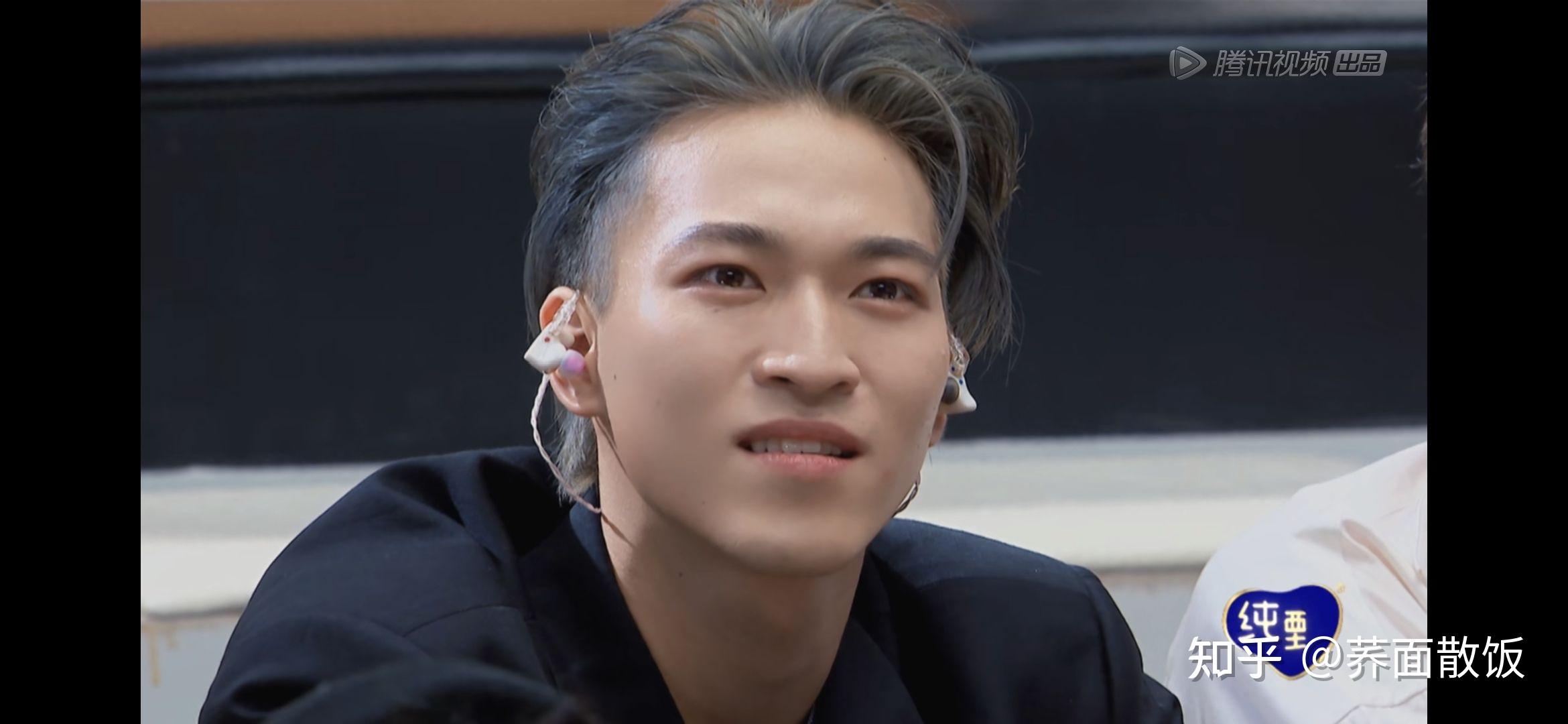 刘宇二公赞多的那个眼神是怎么回事