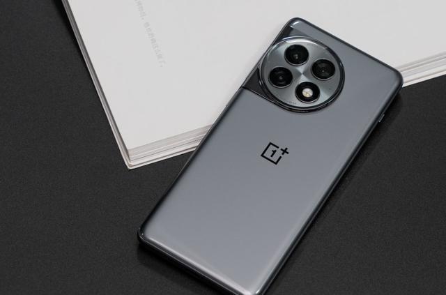 一加ace2pro16gb512gb仅2999元顶配旗舰太卷了