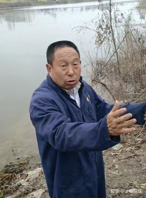 英雄张亚坤跳水救人温暖永城