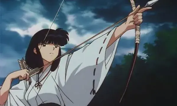 1.桔梗大家最熟悉的巫女形象,一定是《犬夜叉》中的桔梗.