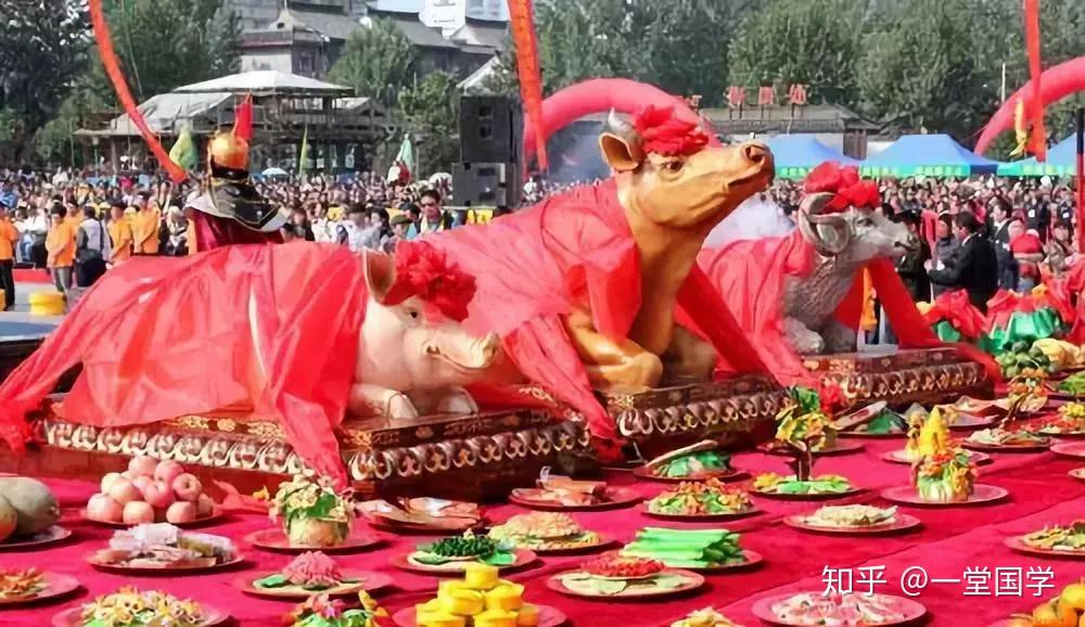 到了清代,祭天就用全猪代替"马",而且猪肉也成为百姓的主流肉食,"猪强