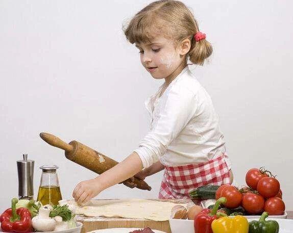 微波炉不能放的10种食物 v2-edad215a966ce77d0f2e0db59f8f33e9_r.jpg