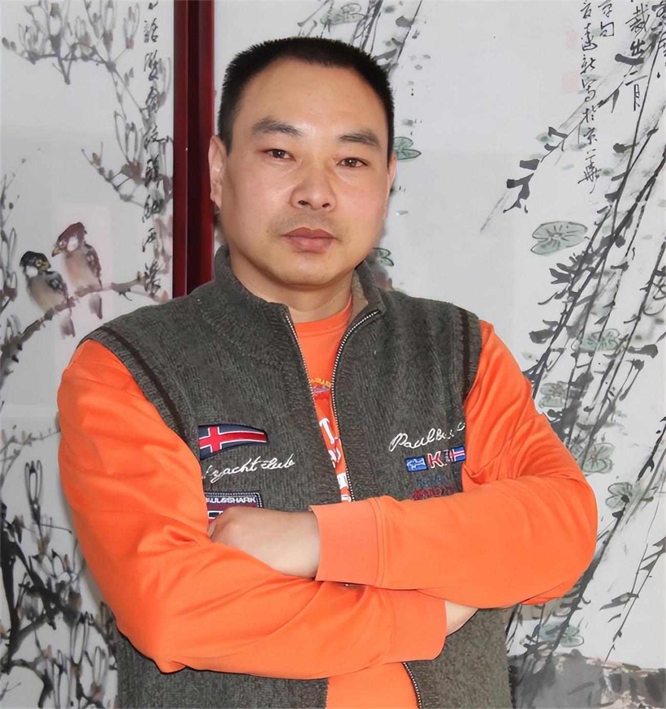 传递文化力量军旅书法家王岩以书法艺术助力抗击疫情