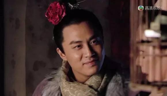 比如《楚留香》里烤羊肉串的朱孝天:十点君挺喜欢黄轩的,但不得不说他