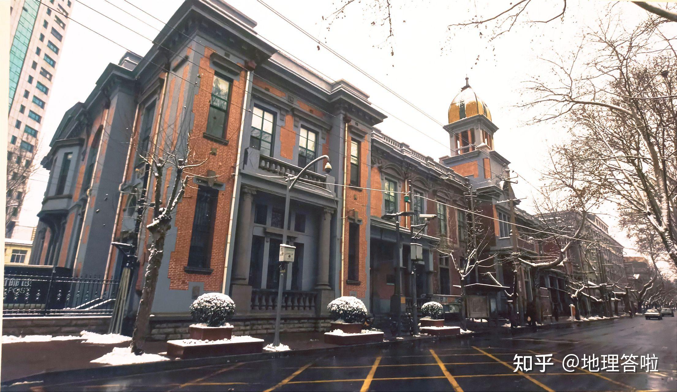 济南著名历史建筑邮政局大楼位于市中区经二路162号该建筑1918年3月由