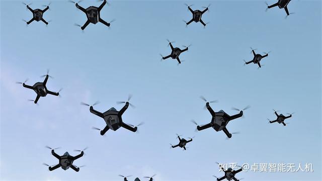 在"虫群"战术的指引下,美陆军提出了无人机的"蝉群"战术.