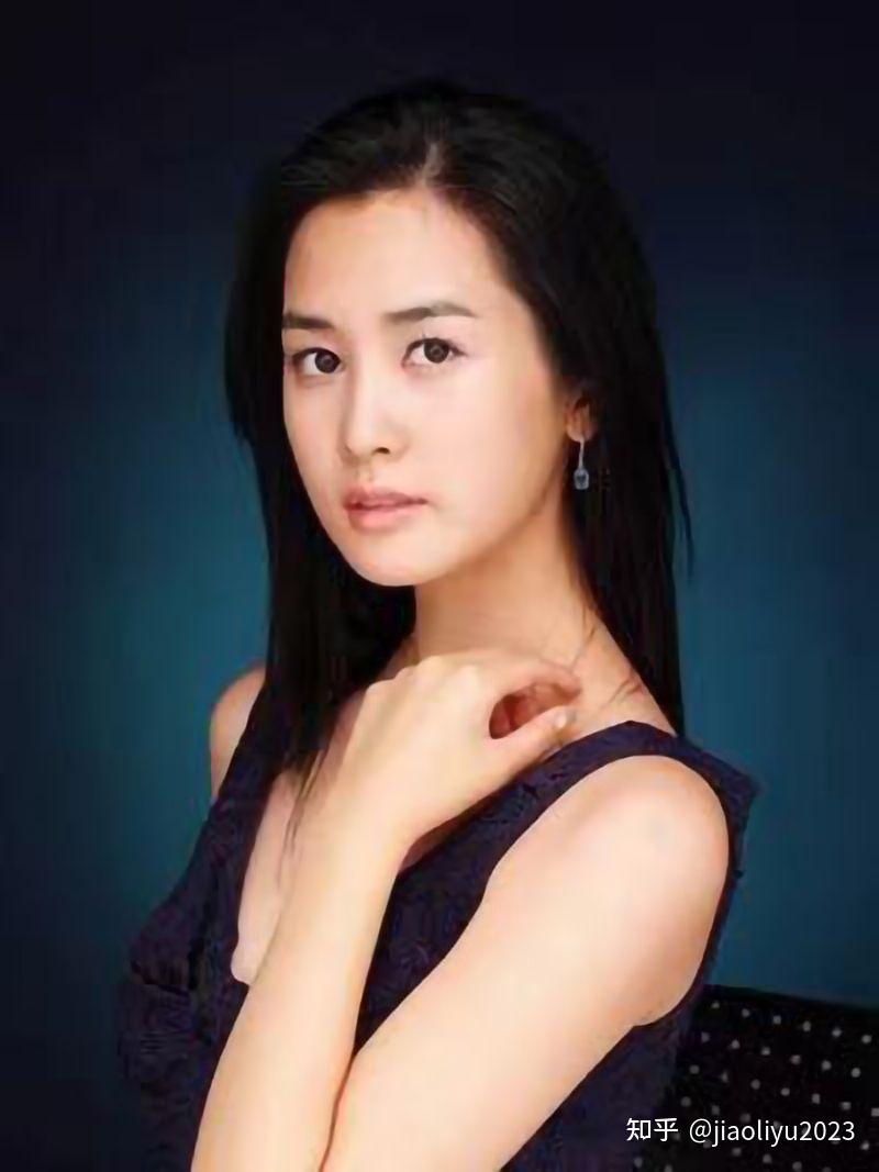 肖鑫第二十三位:刘蕾蕾第二十四位:盛丰韵第二十五位:苗婷第二十六位