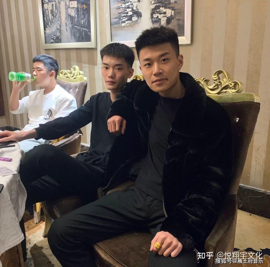 鹤轩团队荣先生个人资料