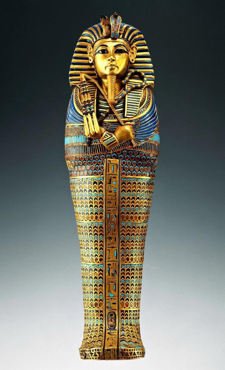 好不容易有两个胆大的自愿加入,结果一个刚看到法老的棺椁,就全身瘫软