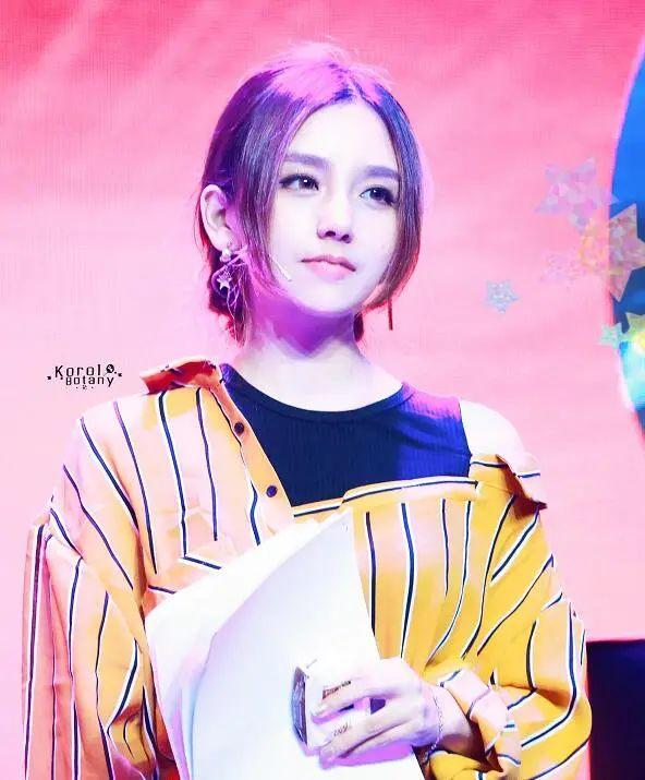 不知道大家对于rita前后照片对比堪比整容这件事怎么看呢?