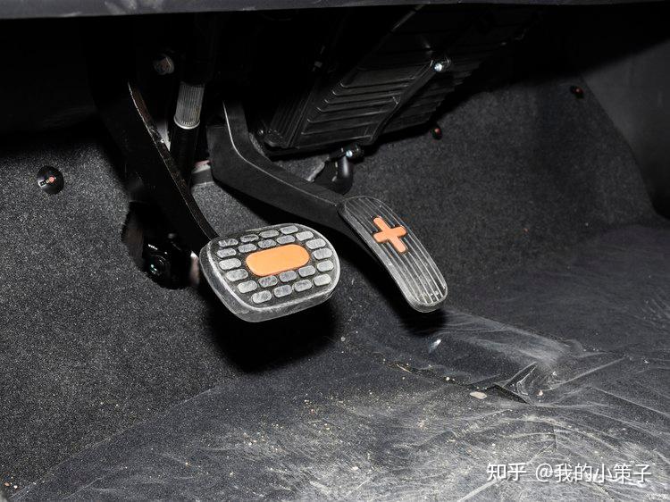 万元新能源汽车练手代步神器宝骏e100藏不住的秘密