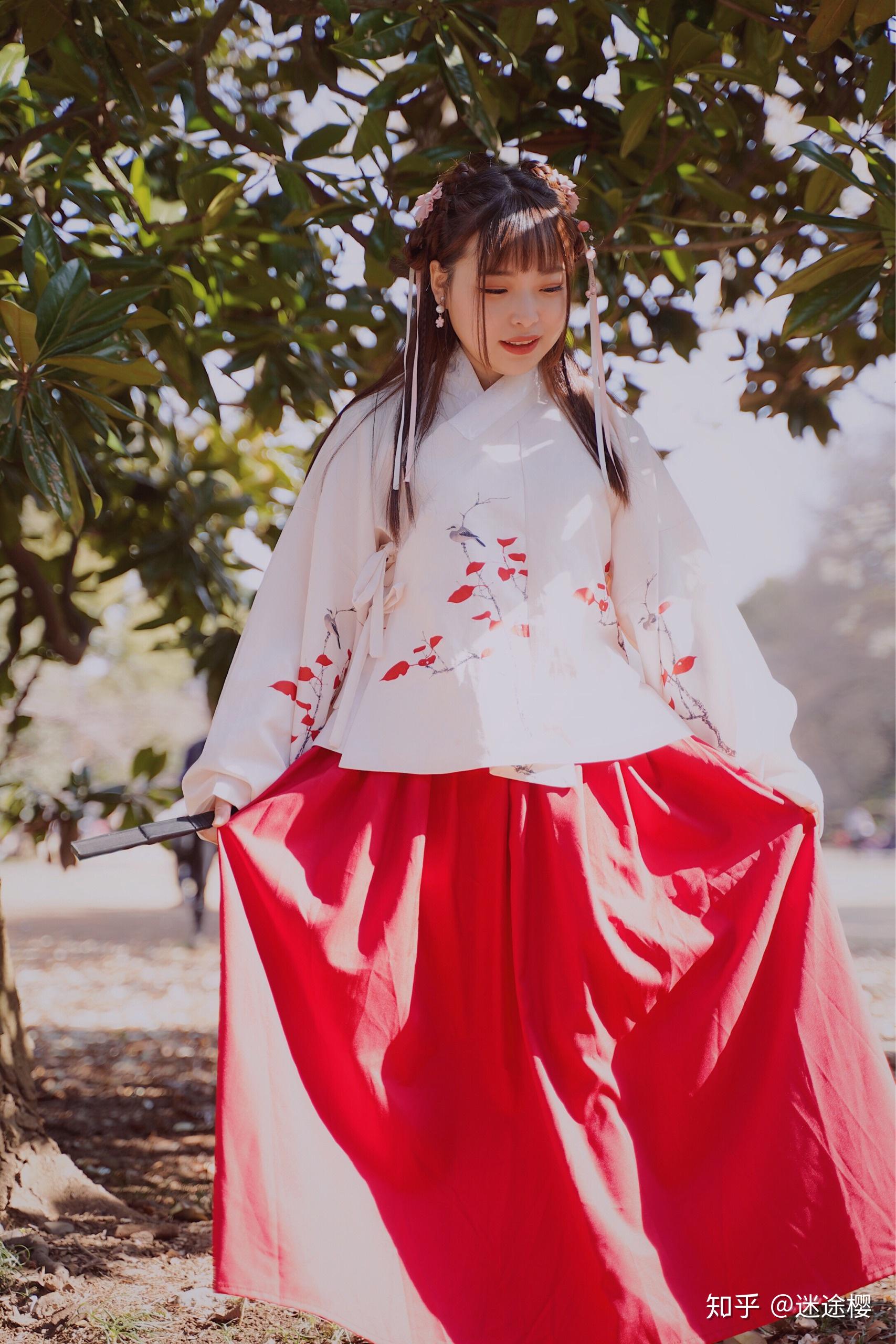 在一个偏远不发达的小城市穿汉服or洛丽塔是什