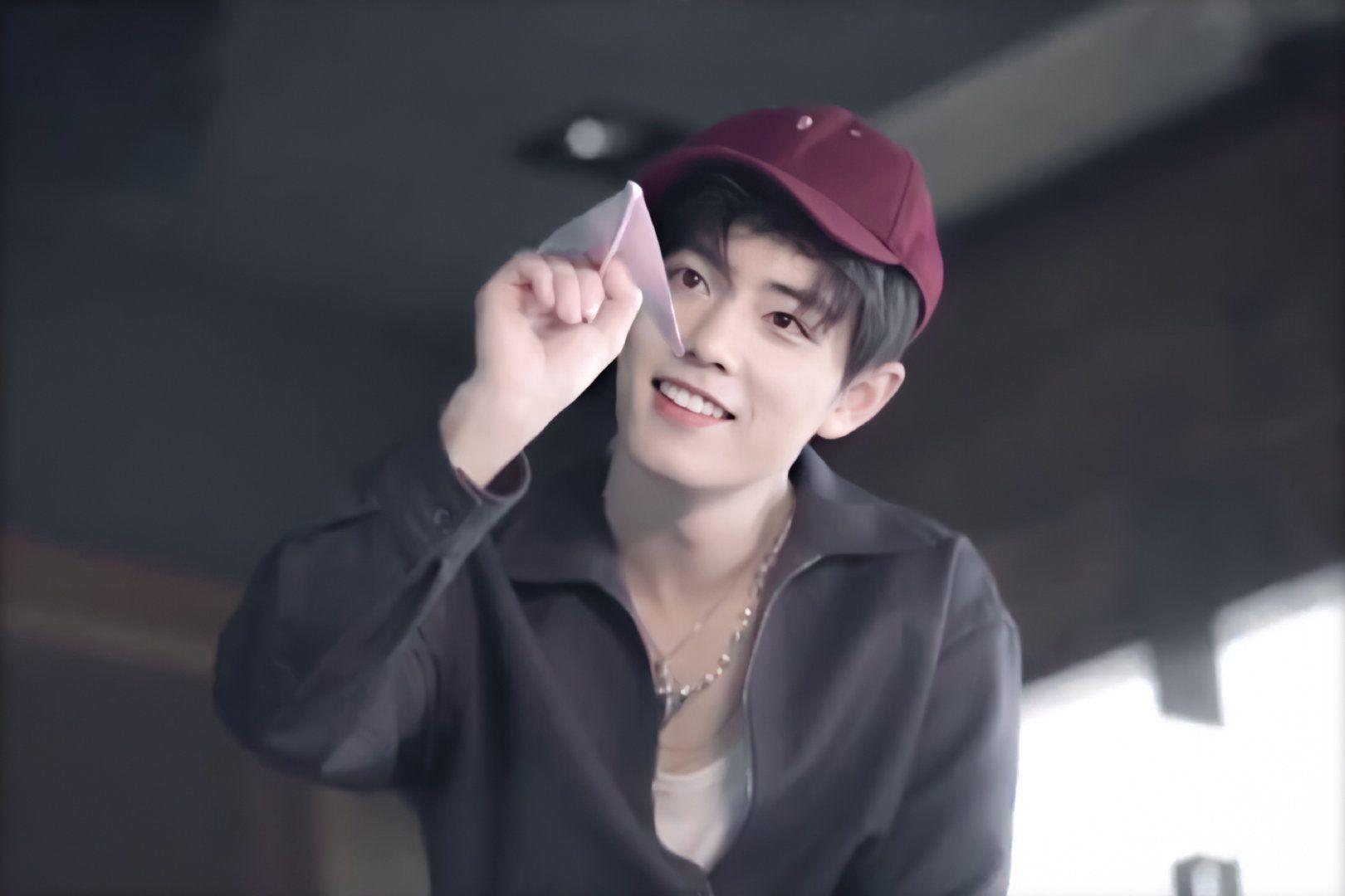 各位小飞侠有没有肖战的超清电脑壁纸? - 知乎