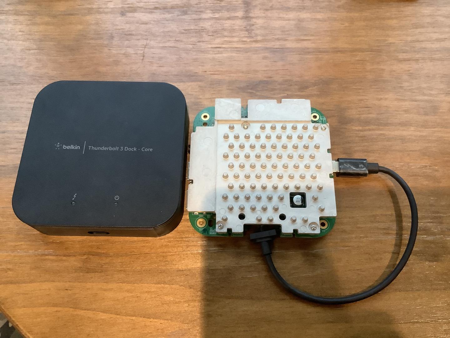 Teardown】Belkin Thunderbolt 3 Dock Core, F4U110 / Zikko