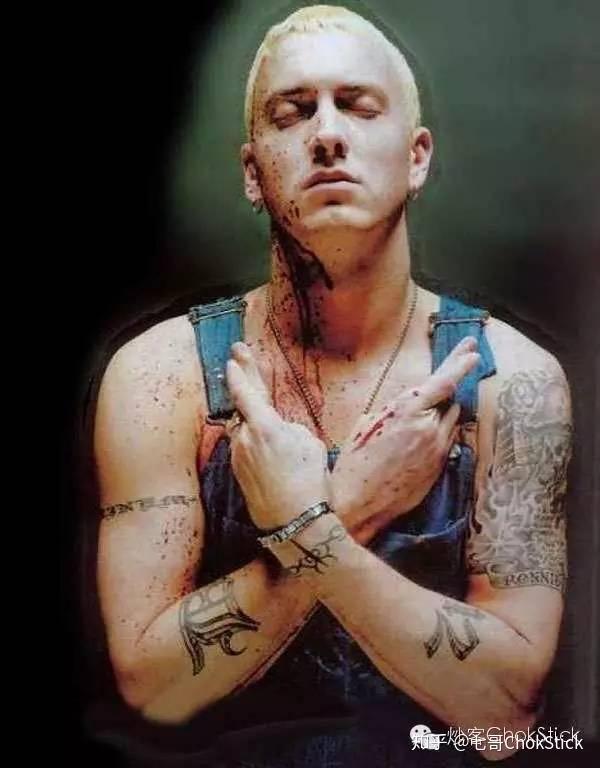 姆爷把没唱出来的,都纹在了身上,这10处纹身暗语都暗示了什么? - 知乎