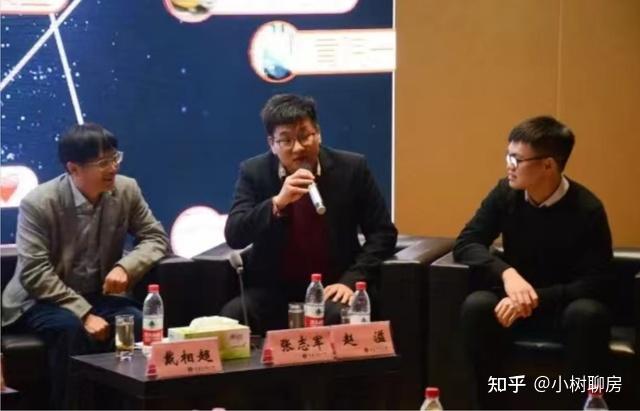 2004年,重庆金鹏在寸土寸金的观音桥拿下一宗30来亩的土地,协议价仅