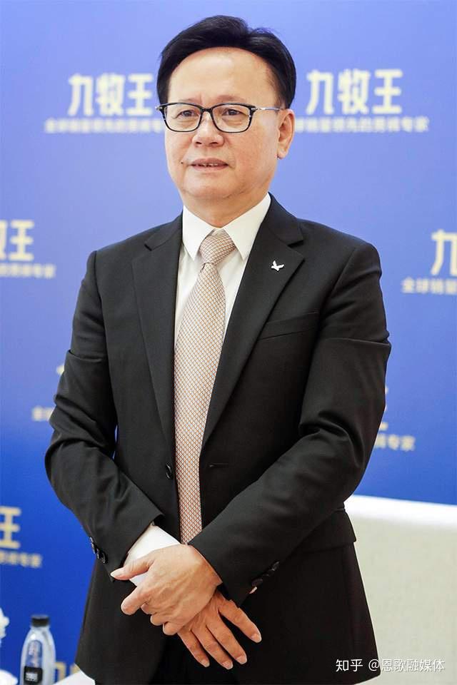 林聪颖,1960年出生,福建晋江人中国香港居民,高级经济师,九牧王创始人