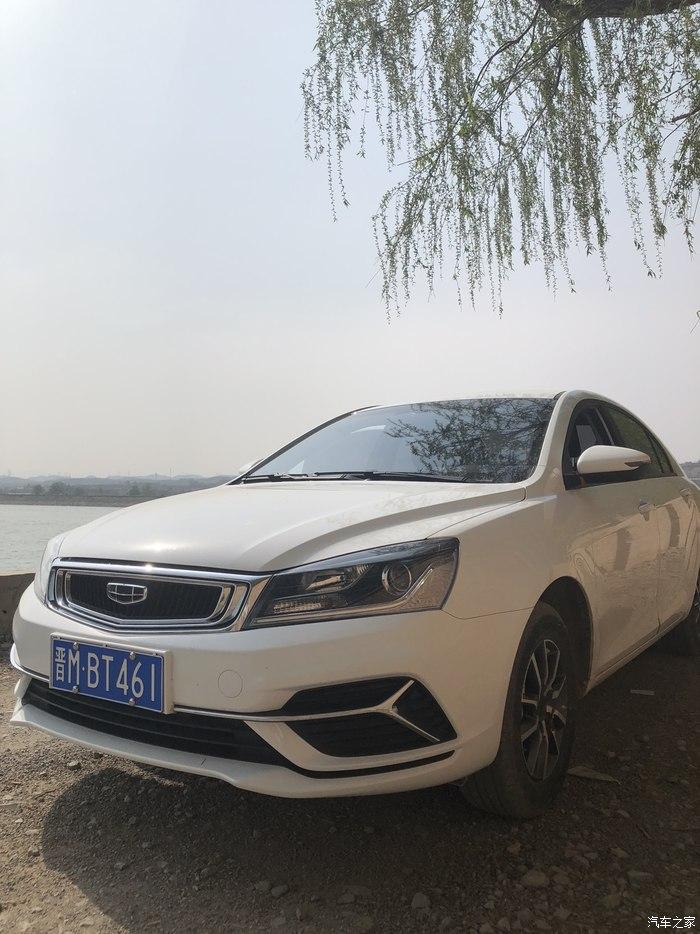 车型年轻时尚,线条流畅,充满力量感,垂柳依依,美伦美焕生活处处都是美