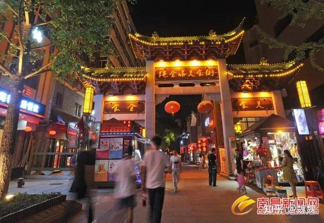 南昌绳金塔美食街全攻略：从一碗瓦罐汤到一桌赣菜宴席