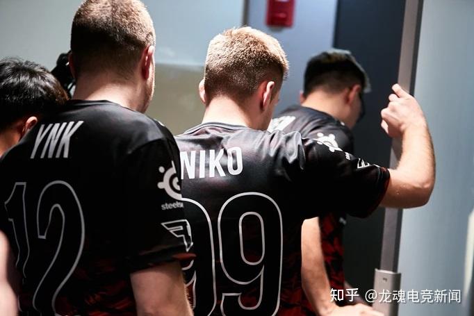 niko个人资料2021近况以凡人之躯对抗众神明的那个男人