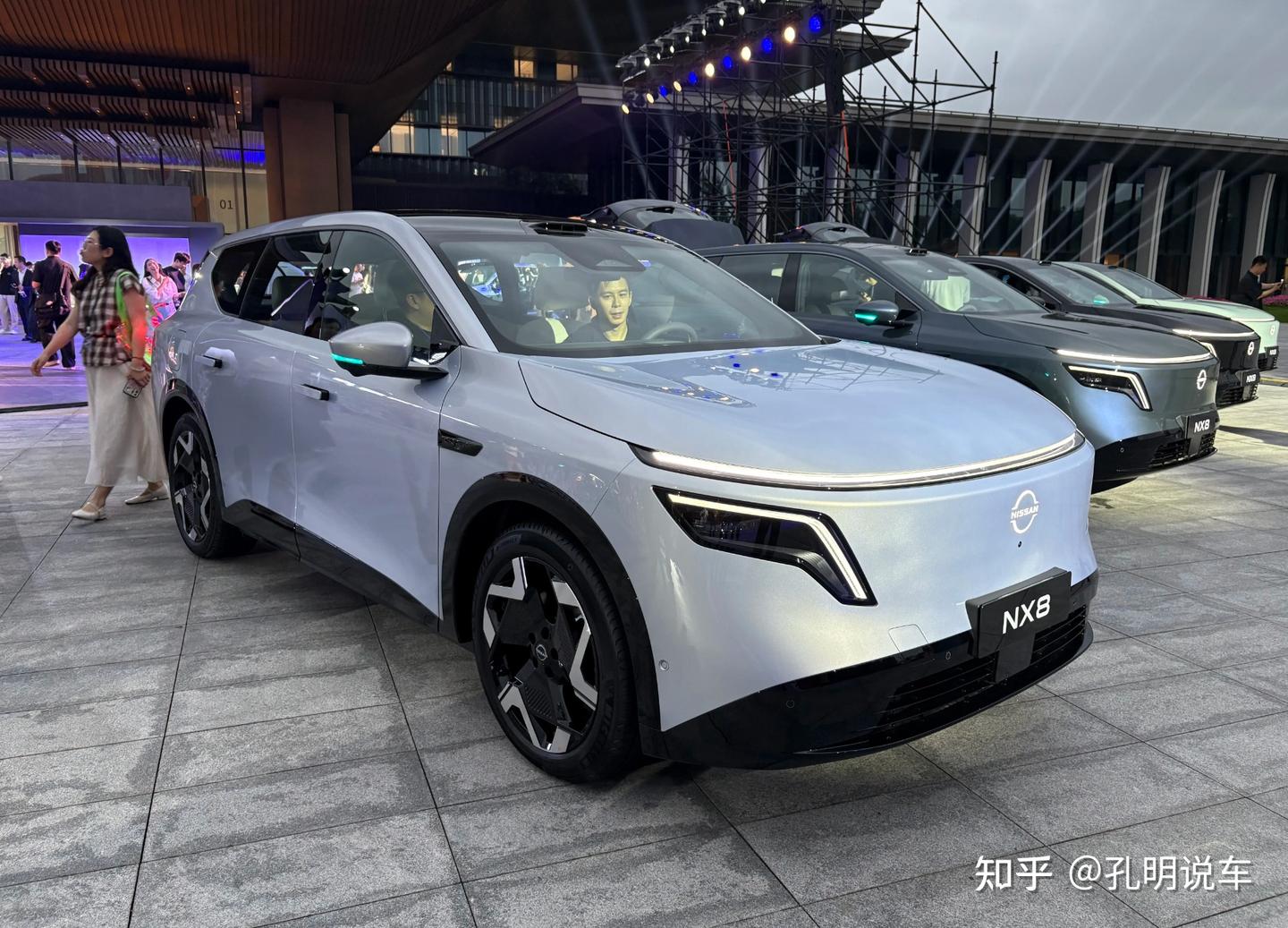 东风日产NX8上市,价格竞争力如何?选增程版还是纯电版