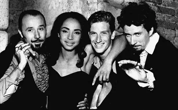 sade是我接触的第一个sophisti pop的乐队.