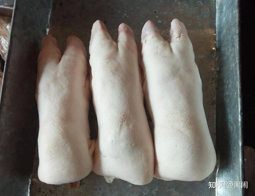 买猪蹄时,要分清“前蹄”和“后蹄”,差别很大,弄懂少花冤枉钱 - 知乎