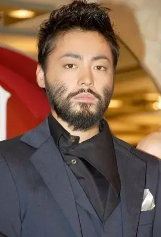 快 药在哪里 这里有个神经病 山田孝之 知乎