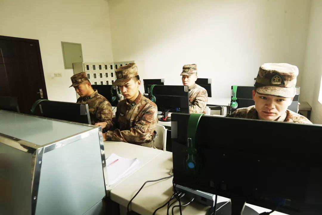 指间舞者——报务兵在有线兵心中,只有三个字:"一定通".