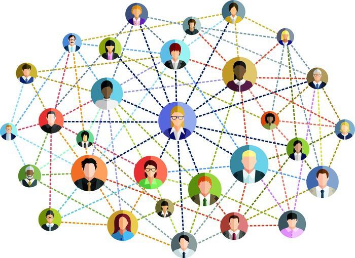 美国是一个超级讲裙带关系的社会,只不过他们有个看起来貌似很高端的