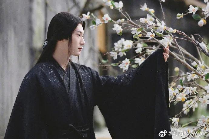 专访暴风眼演员刘芮麟对国安卫士肃然起敬