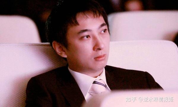 当年王思聪在网游中全身都有的宝贝今年只要扔鞭炮就能炸出来